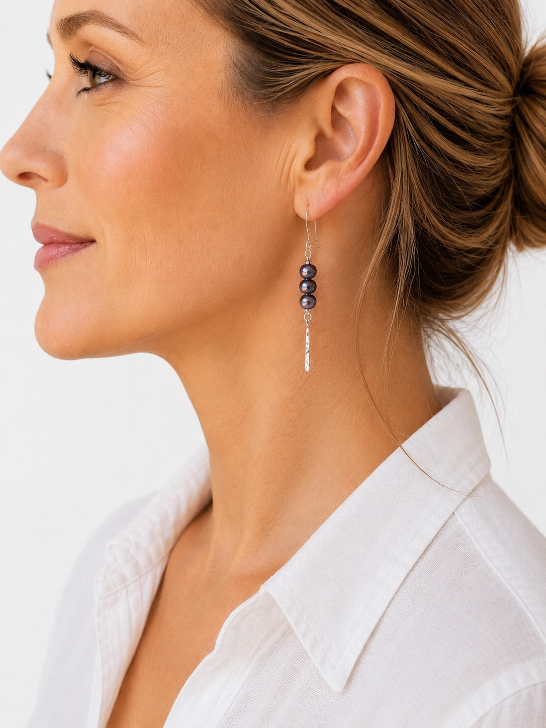 Sticks & Stones Earrings | Facetted Grey Pearl